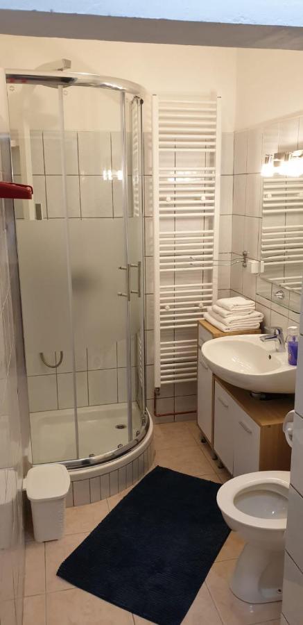 Apartments And Rooms Ivana Krk Town Zewnętrze zdjęcie