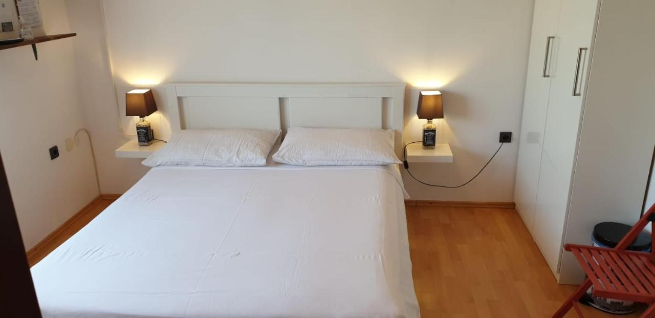 Apartments And Rooms Ivana Krk Town Zewnętrze zdjęcie