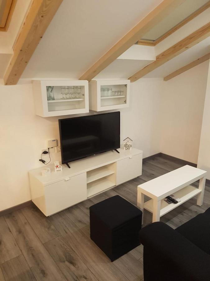Apartments And Rooms Ivana Krk Town Zewnętrze zdjęcie